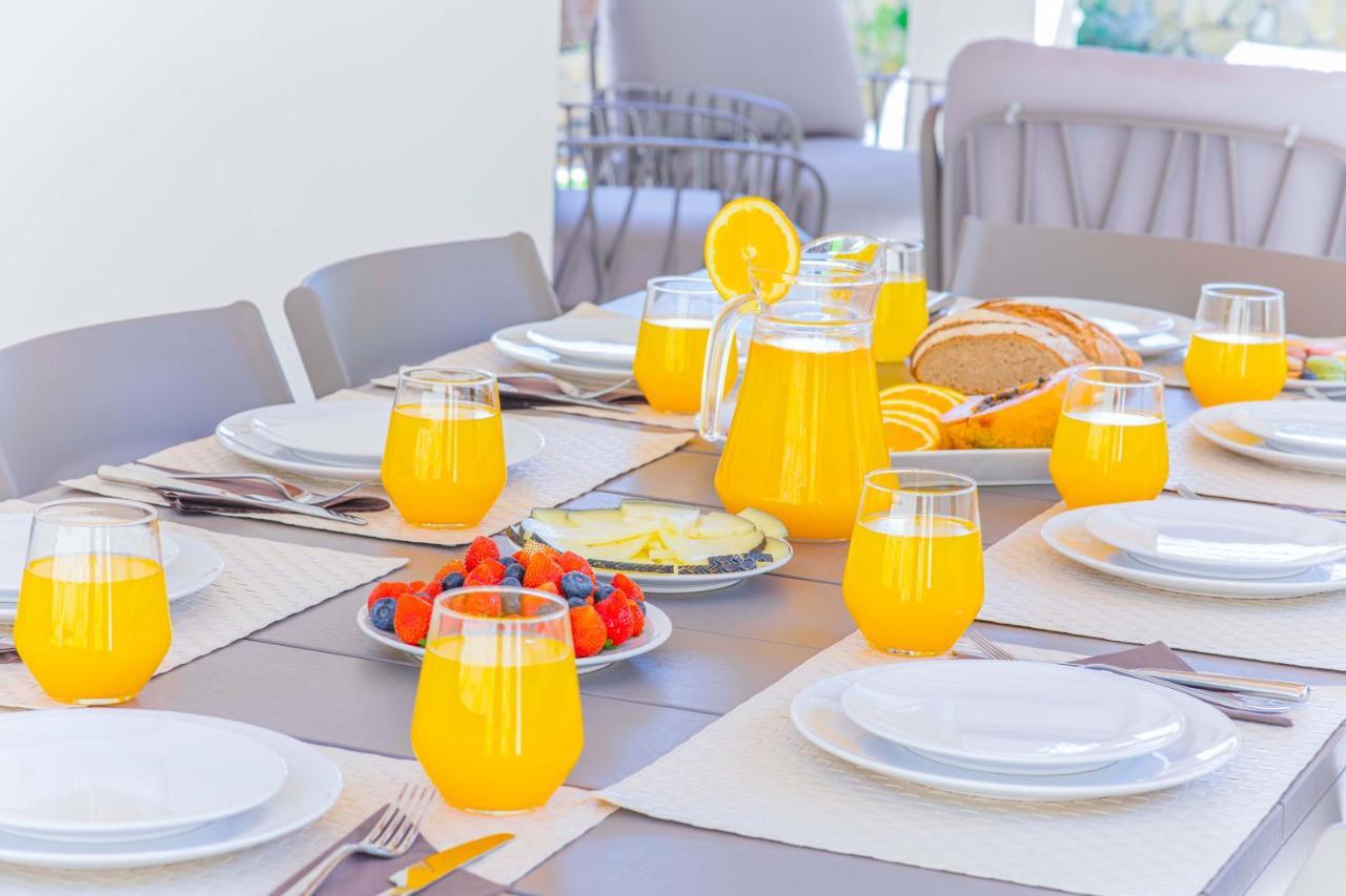 Villa Alcanada Sunrise Alcúdia Buitenkant foto